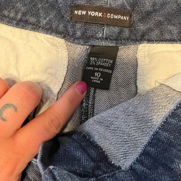 New York and company Jean shorts - Picture 3 of 3